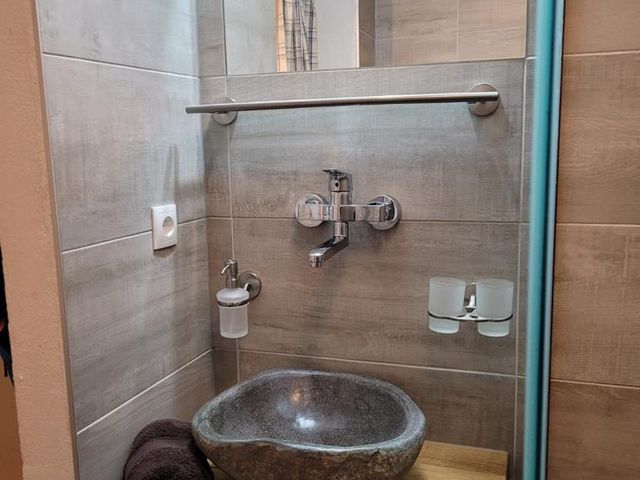 almhuette-leogang-badezimmer (1).jpg
